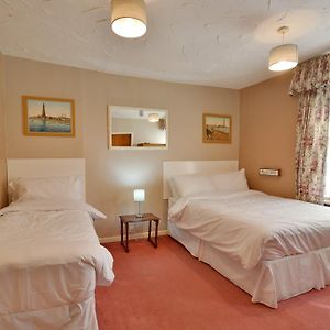 Dreibettzimmer